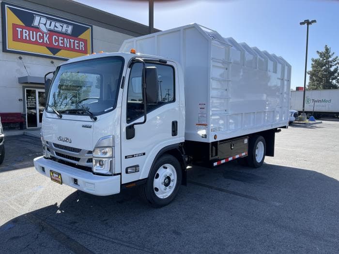 2025 Isuzu NRR — photo 2