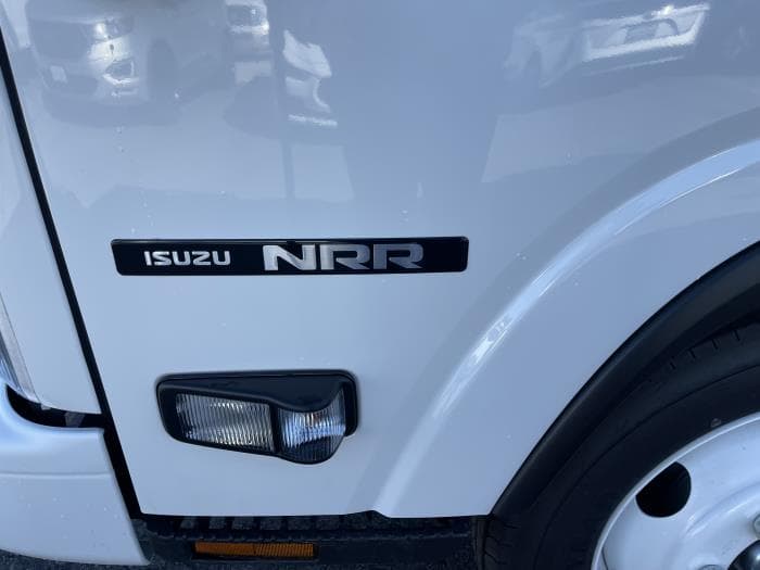 2025 Isuzu NRR — photo 15