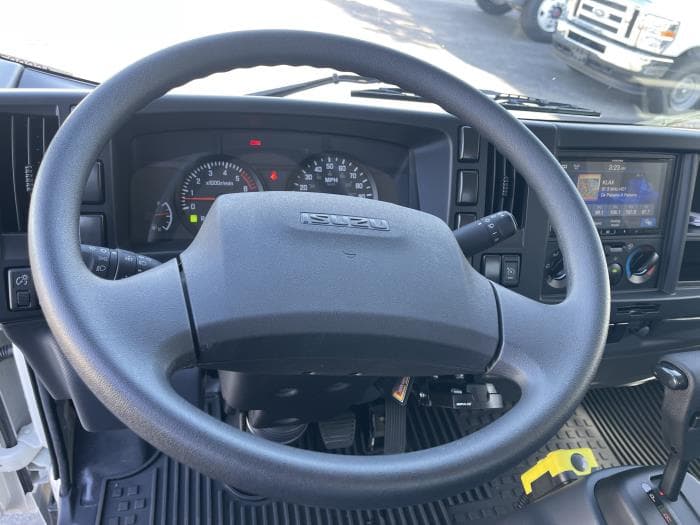 2025 Isuzu NRR — photo 23