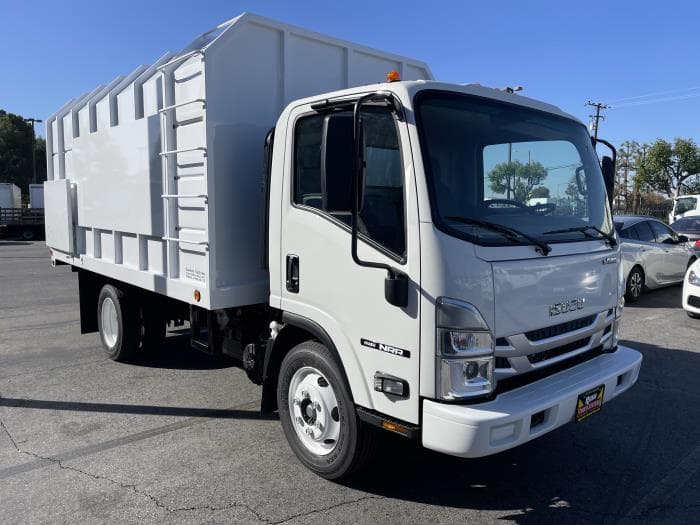 2025 Isuzu NRR — photo 8