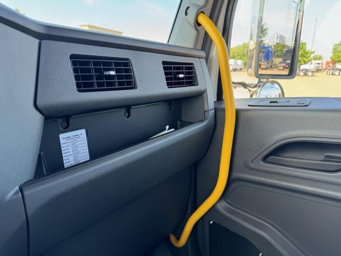 2025 Peterbilt 536 — photo 14