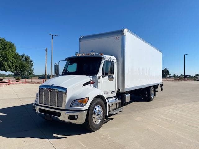 2025 Peterbilt 536 — photo 3