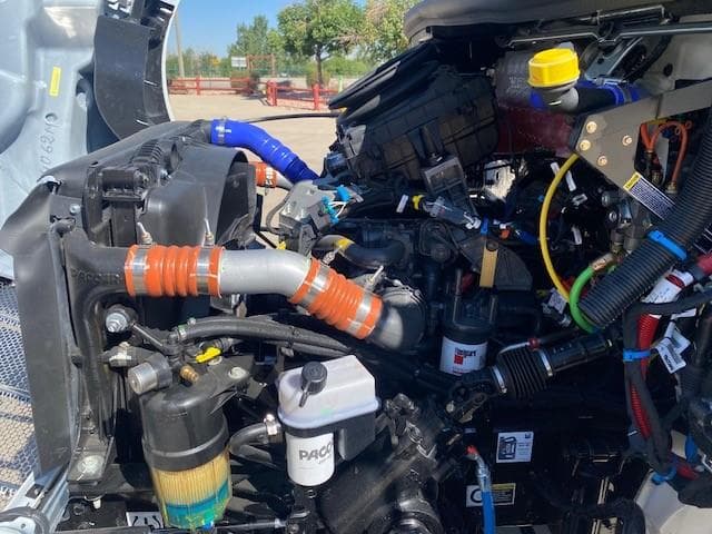 2025 Peterbilt 536 — photo 24