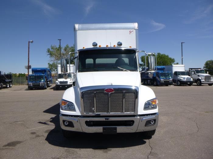 2025 Peterbilt 536 — photo 4