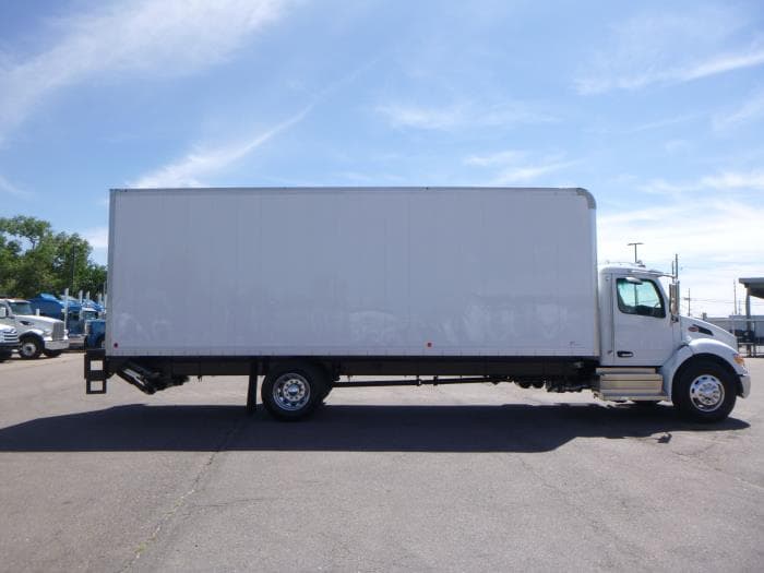 2025 Peterbilt 536 — photo 9