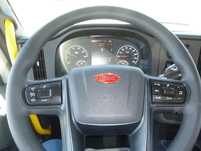 2025 Peterbilt 536 — photo 24