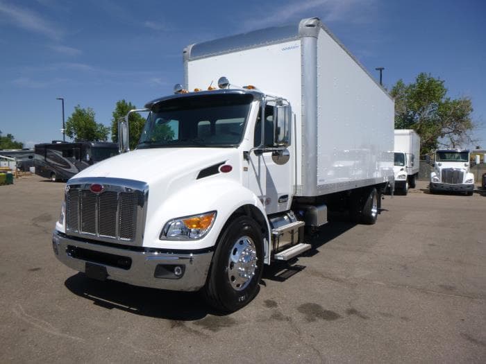 2025 Peterbilt 536 — photo 2