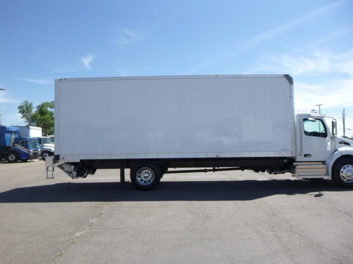 2025 Peterbilt 536 — photo 9