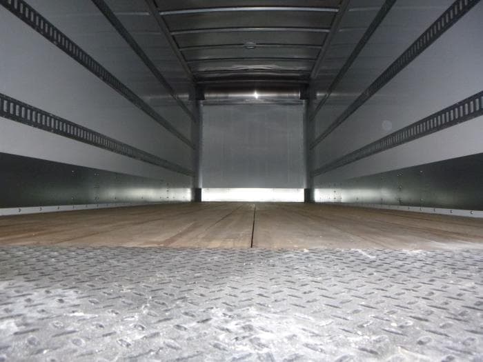 2025 Peterbilt 536 — photo 12