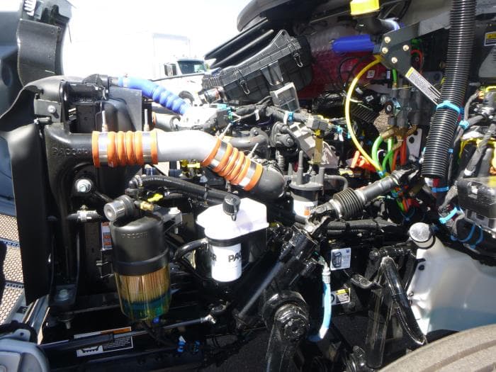 2025 Peterbilt 536 — photo 15