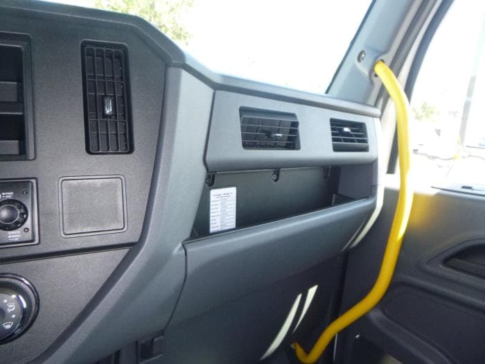 2025 Peterbilt 536 — photo 25