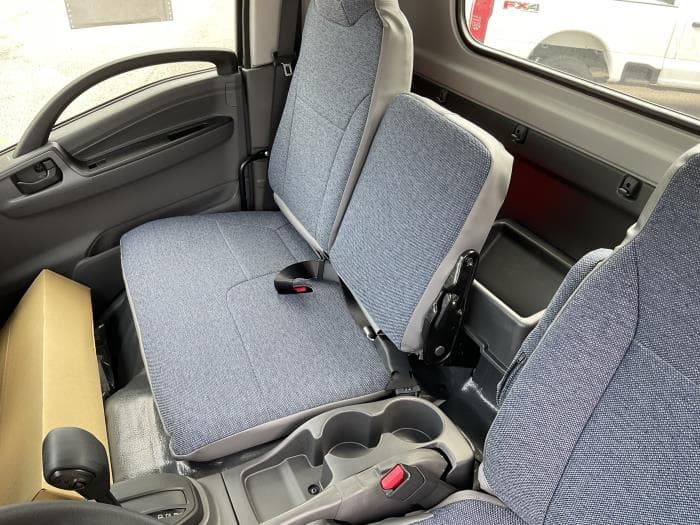 2025 Isuzu NRR — photo 4