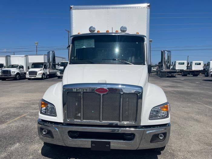 2025 Peterbilt 536 — photo 3