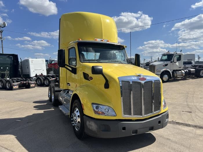 2021 Peterbilt 579 — photo 19