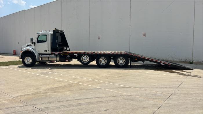 2024 Peterbilt 548 — photo 2