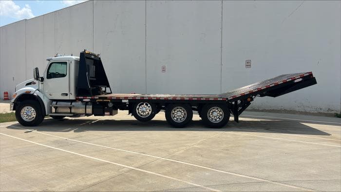 2024 Peterbilt 548 — photo 7