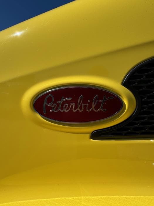 2021 Peterbilt 579 — photo 11