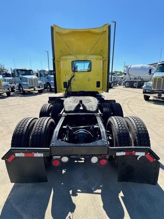 2021 Peterbilt 579 — photo 15