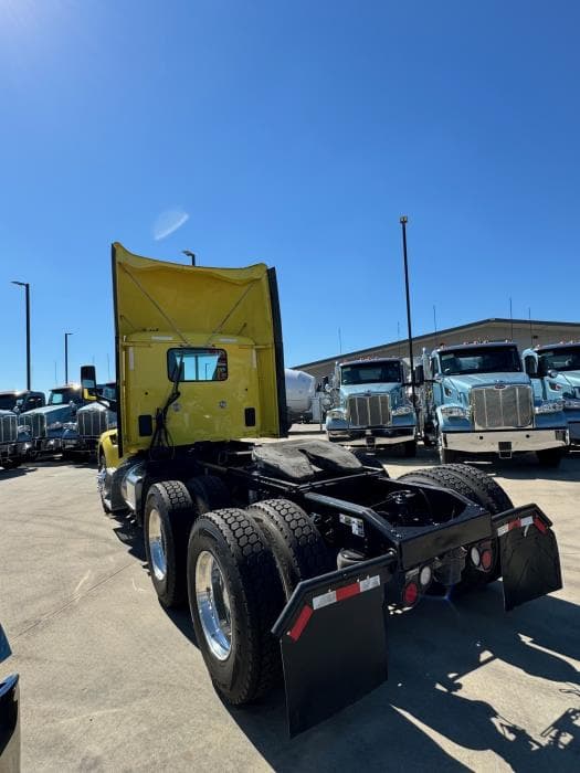 2021 Peterbilt 579 — photo 16