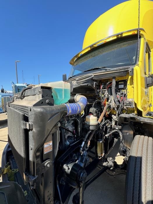 2021 Peterbilt 579 — photo 22