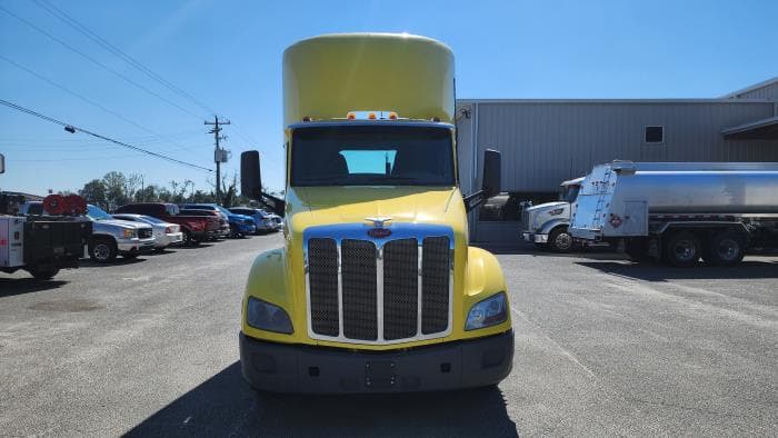 2021 Peterbilt 579 — photo 3