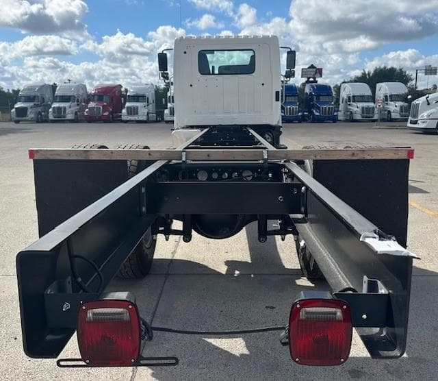 2025 Hino L6 — photo 6