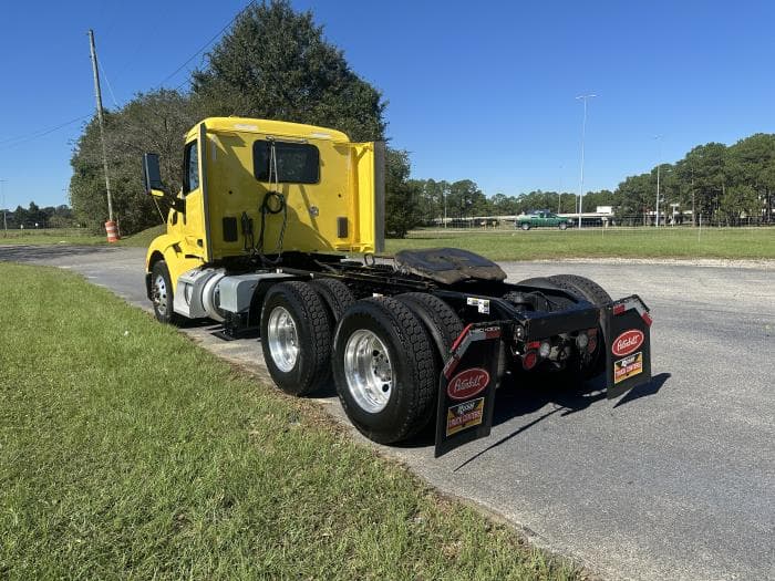2021 Peterbilt 579 — photo 7