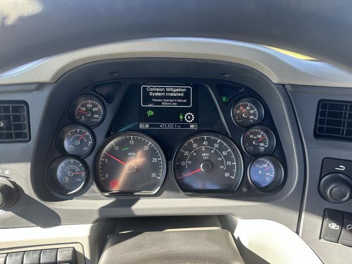 2021 Peterbilt 579 — photo 19