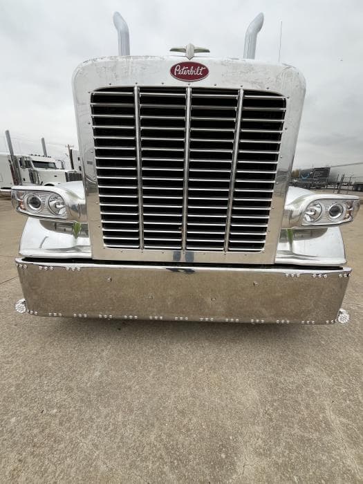 2022 Peterbilt 389 — photo 23