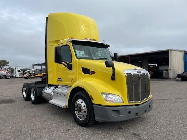 2021 Peterbilt 579 — photo 8