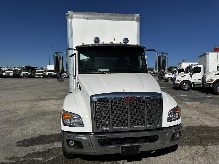 2025 Peterbilt 536 — photo 5