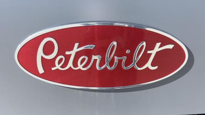 2025 Peterbilt 220EV — photo 25
