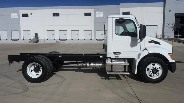 2025 Peterbilt 536 — photo 5