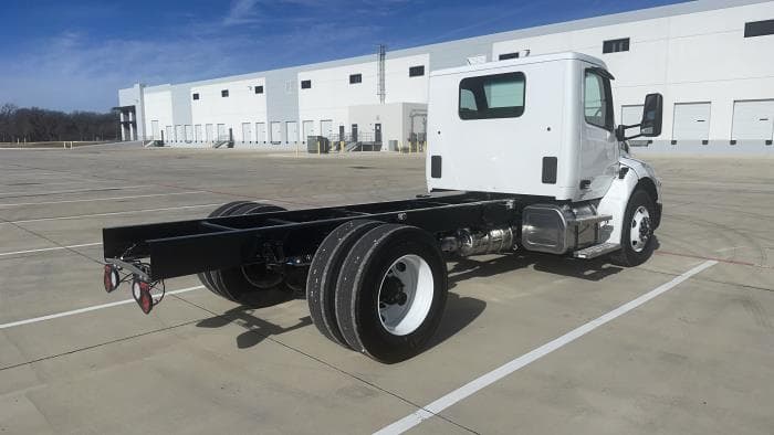 2025 Peterbilt 536 — photo 6