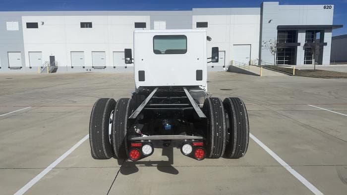 2025 Peterbilt 536 — photo 7