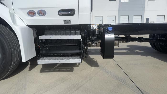 2025 Peterbilt 536 — photo 11