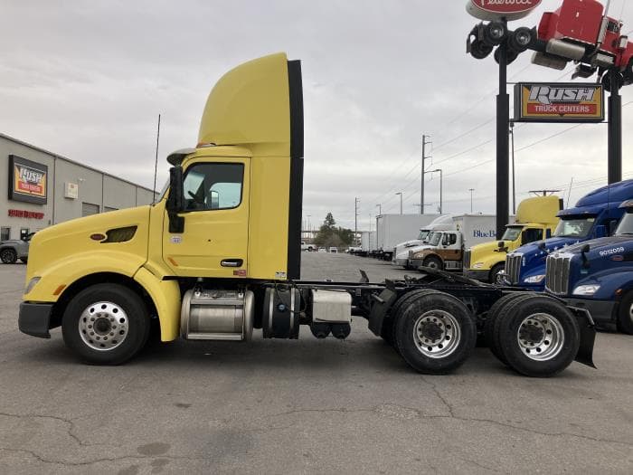 2021 Peterbilt 579 — photo 10