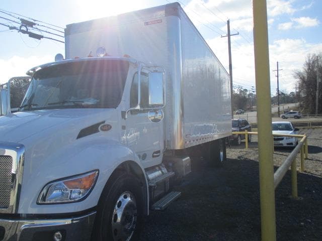 2025 Peterbilt 536 — photo 6