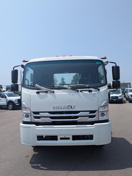 2025 Isuzu FTR — photo 4