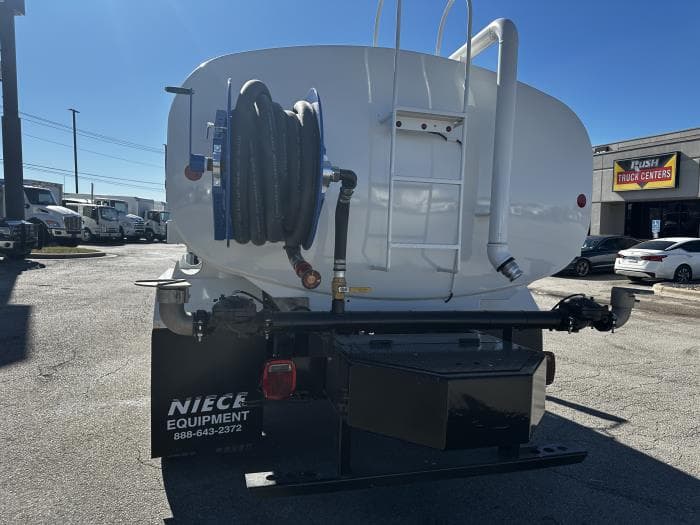 2025 Hino L6 — photo 8