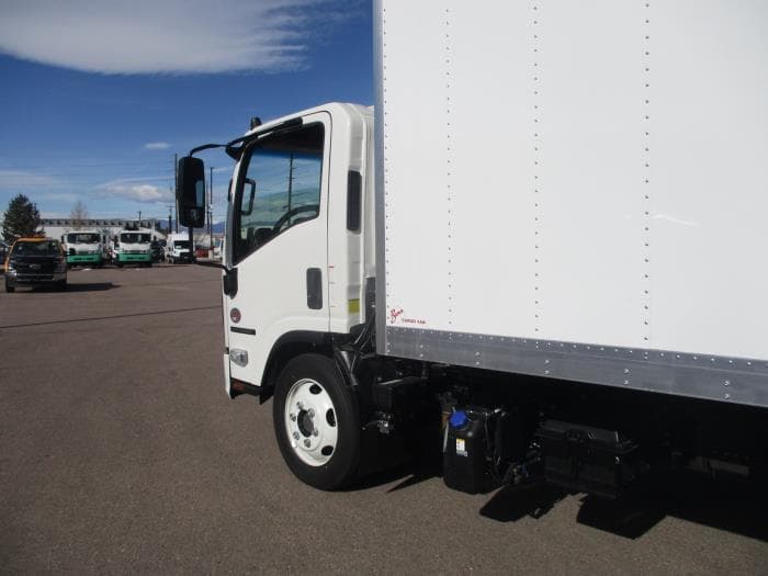 2025 Isuzu NRR — photo 12