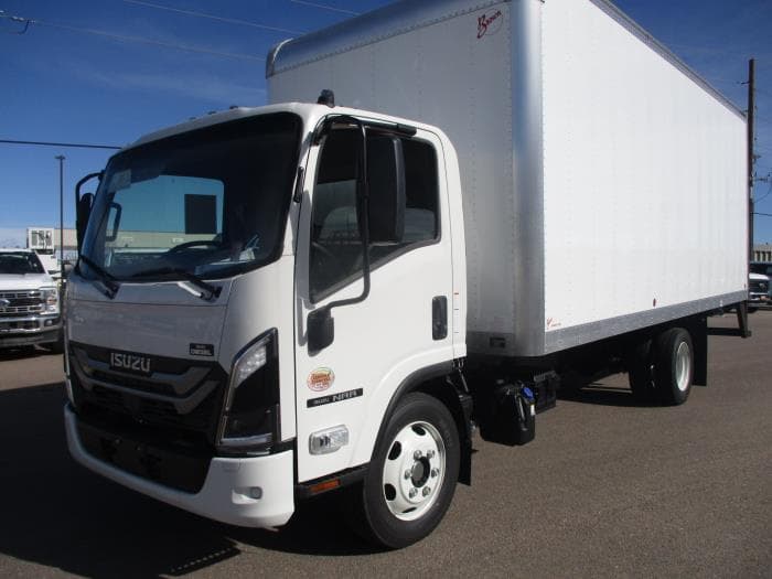 2025 Isuzu NRR — photo 13