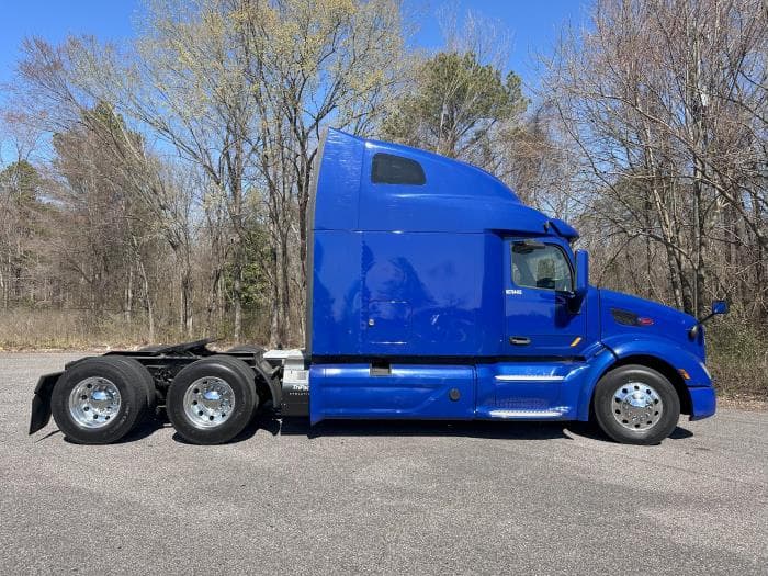 2022 Peterbilt 579 — photo 13