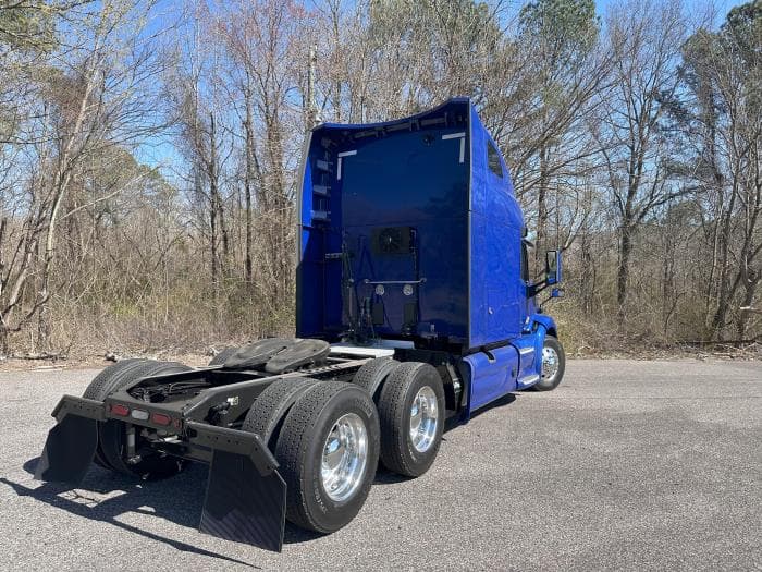 2022 Peterbilt 579 — photo 16
