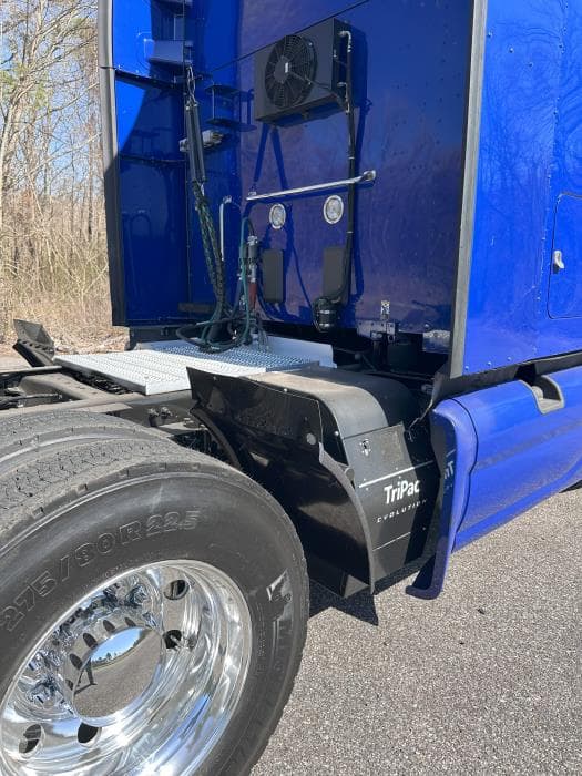 2022 Peterbilt 579 — photo 17