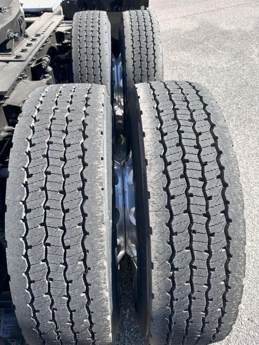 2022 Peterbilt 579 — photo 18