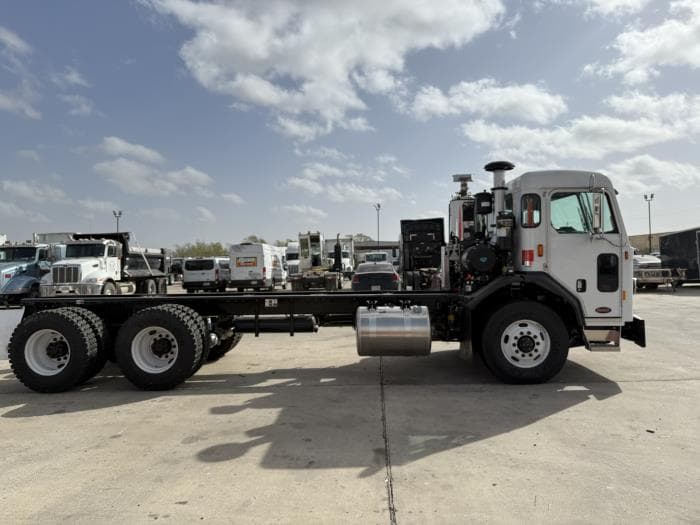 2025 Peterbilt 520 — photo 6