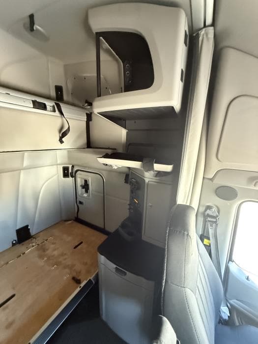 2022 Peterbilt 579 — photo 13