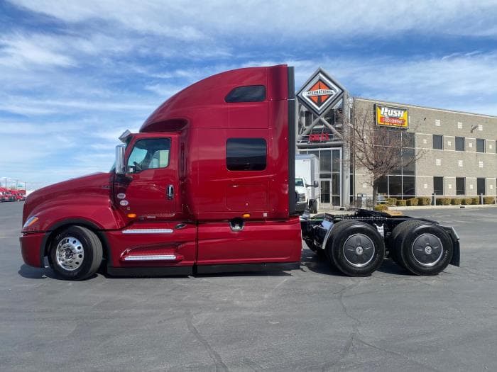 2026 International LT — photo 9