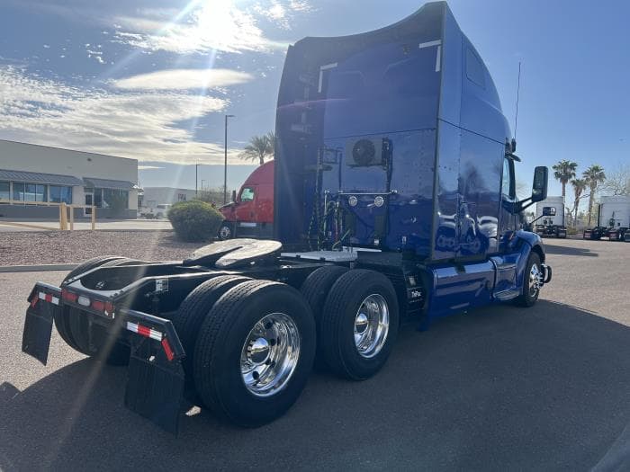2022 Peterbilt 579 — photo 5